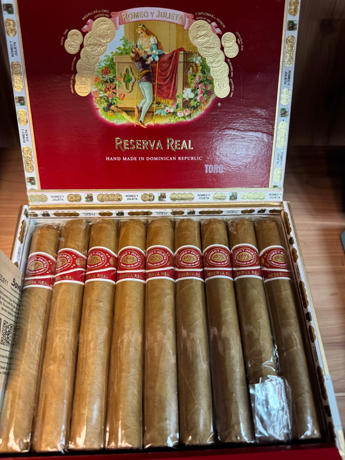 Romeo y Julieta Reserva Real