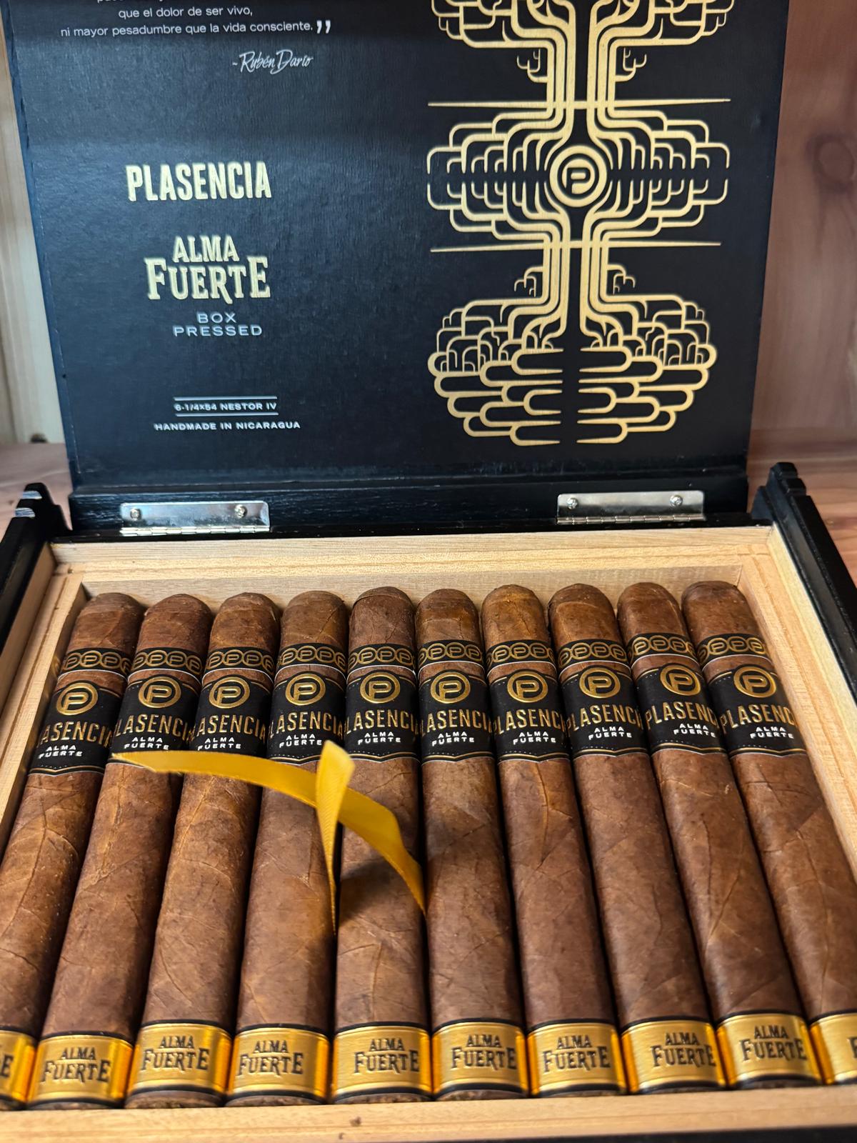 Plasencia Alma Fuerte