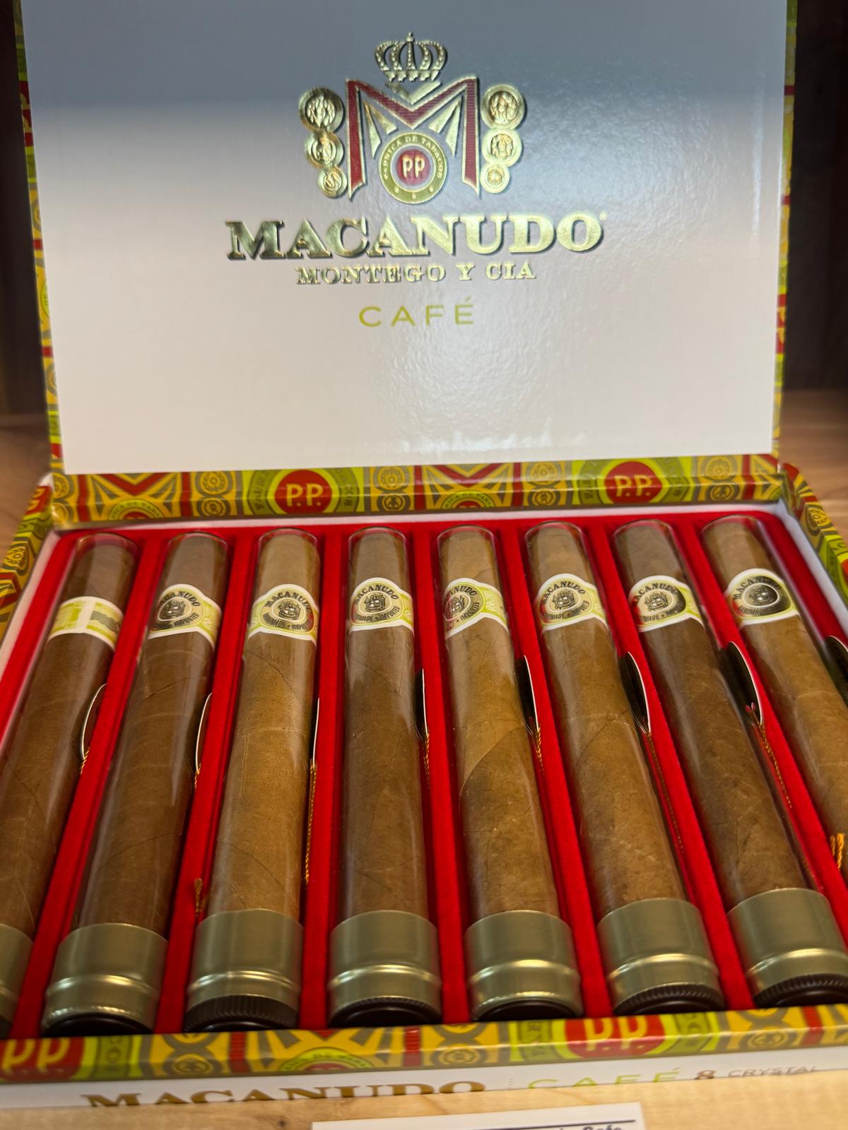 Macanudo Cafe